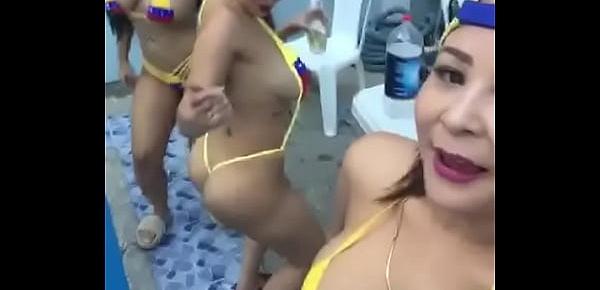  hermosas chicas bailando